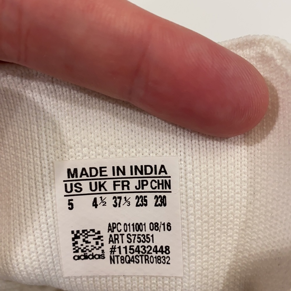 Kids Adidas Stan Smith PrimeKnit - Size 5 (women’s 6.5) - Picture 10 of 10